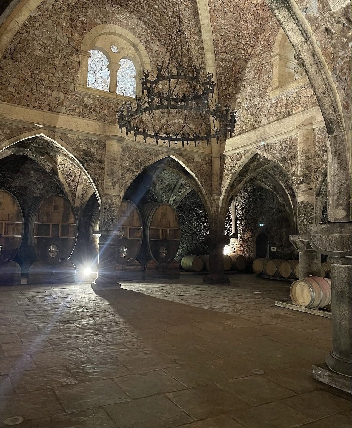 Full-Day Wine and Cheese Tour around Aix-en-Provence from Marseille